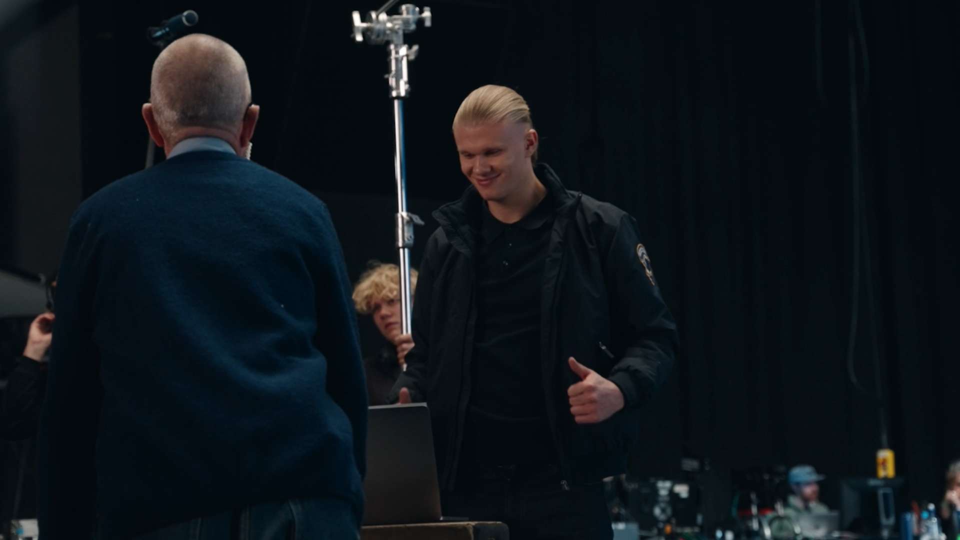 也让全球媒 也让全球媒