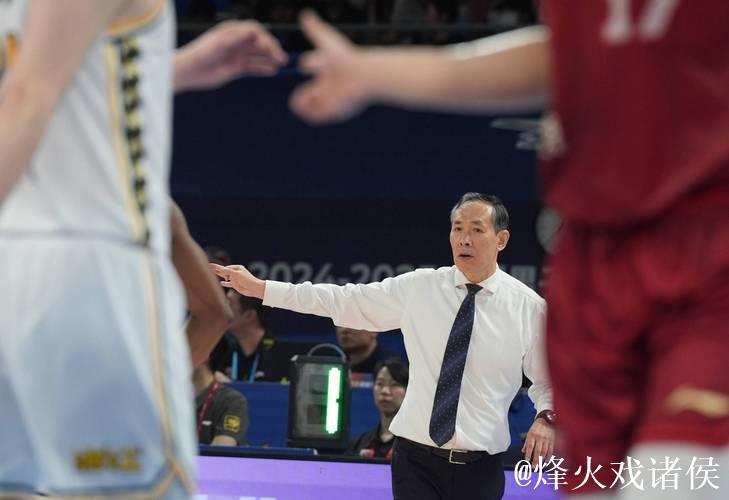 许利民:没想到能赢新疆这么多;最后没上赵睿是为了保护他 许利民:没想到能赢新疆这么多;最后没上赵睿是为了保护他