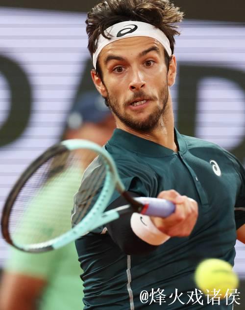 ATP雅典站:德约科维奇2-1逆转取胜,斩获职业生涯第101冠